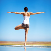 El ejercicio podría reducir el riesgo de cáncer de pulmón y de mama de una mujer, según unos estudios