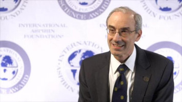 International Aspirin Foundation Senior Science Award winner ( Prof Mike Gaziano and Prof Nancy Cook )