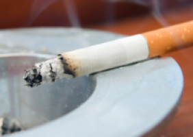 Policy of including smokers in donor pool improves survival rates for patients on lung transplant waiting lists and should be continued