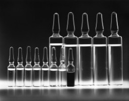 Combinación de un inhibidor de PD-1 con un inhibidor de VEGF en la quimioterapia de un paciente con colangiocarcinoma