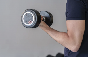 Muscular strength and good physical fitness linked to lower risk of death in people with cancer