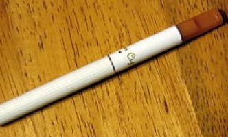 Charity concerned for children as e-cigarette market flourishes