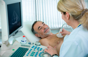 Denuncian falta de insumos para diagnosticar y tratar el cáncer